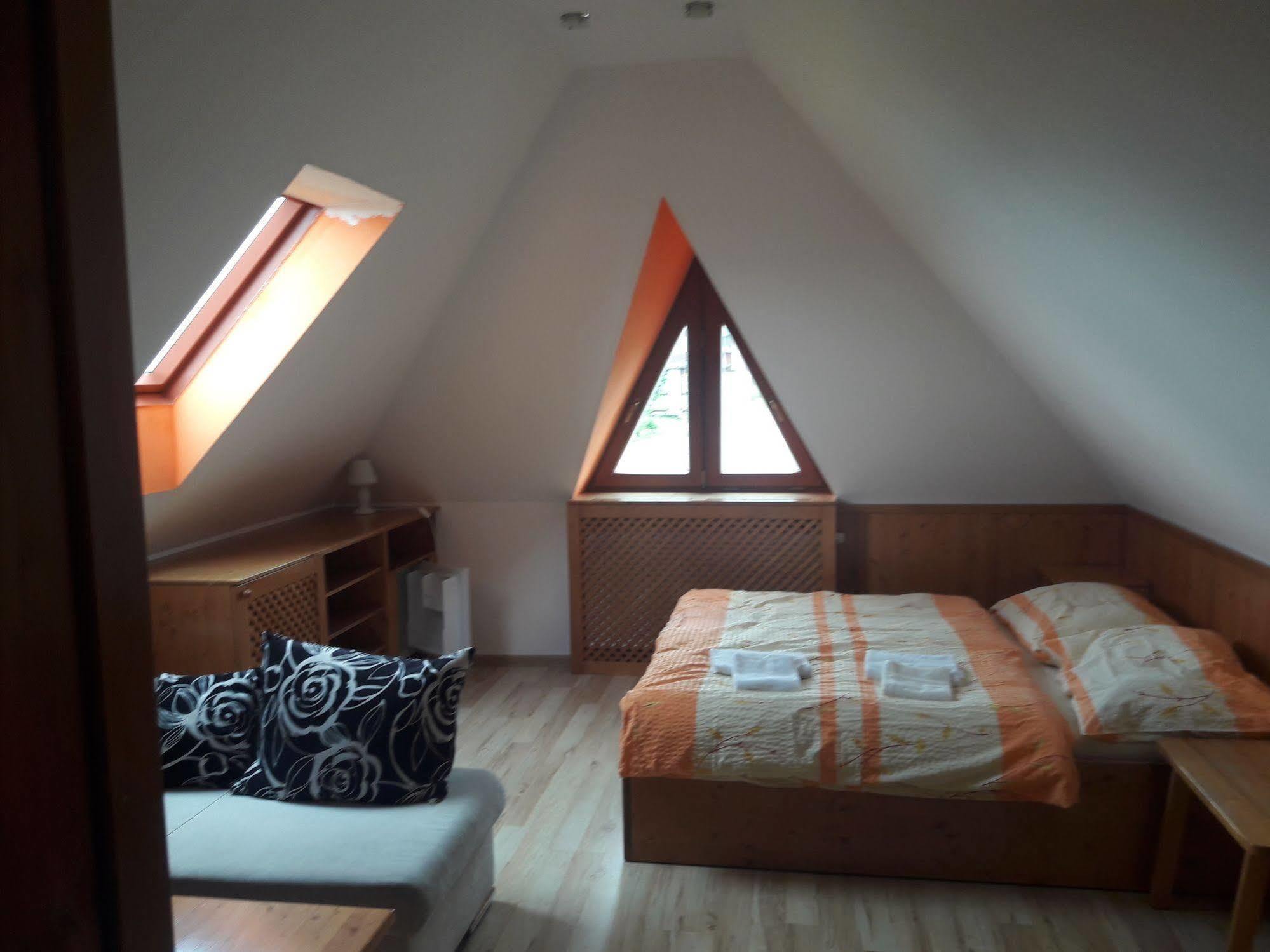 Hotel Lidicka Bouda 페츠 포트 스네스코우 외부 사진