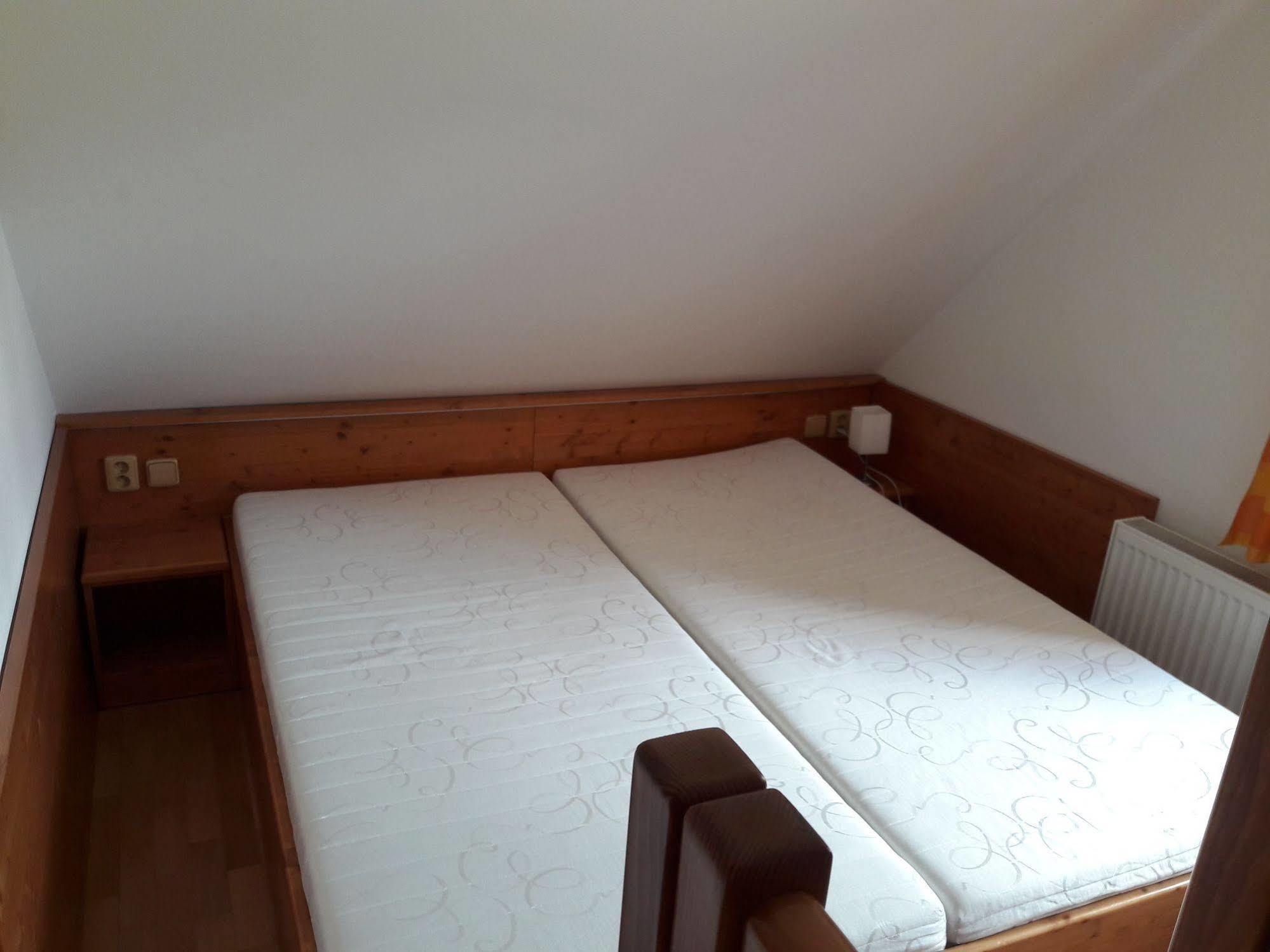 Hotel Lidicka Bouda 페츠 포트 스네스코우 외부 사진